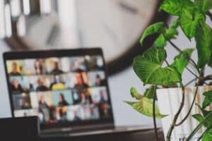 Should You Outsource Your Credit and Collections Management to a BPO?